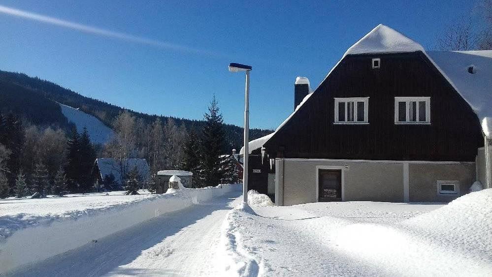 Chata Cerovsky Harrachov Luaran gambar